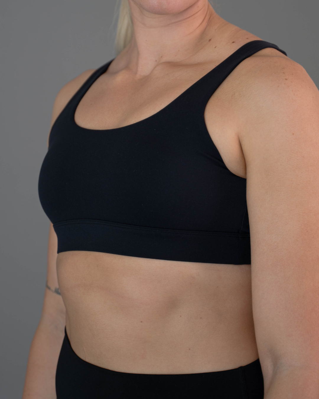 EASE SPORTS BRA